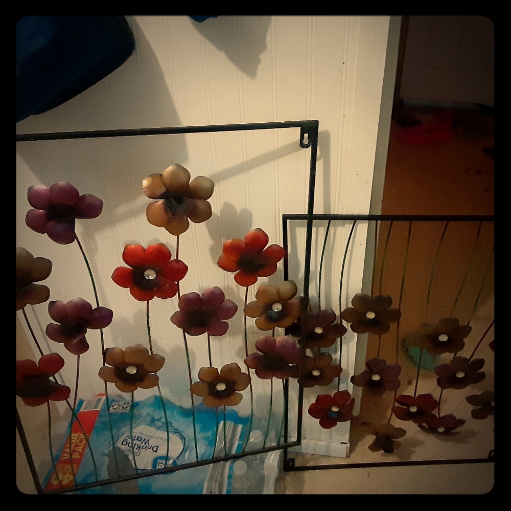 Metal Flower Decor